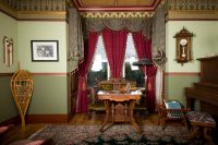 Victorian Square Bay Curtains